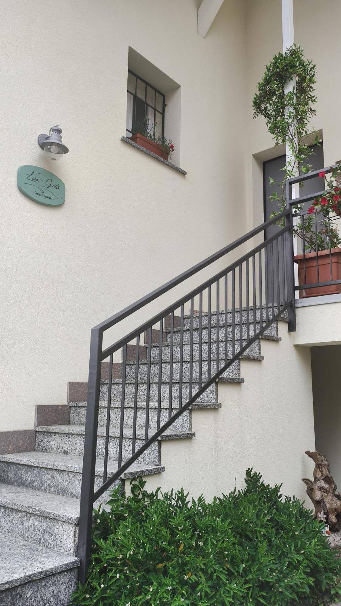 Lora Giusta Guest House Como Buitenkant foto